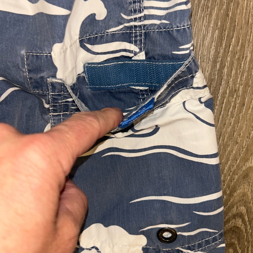 J. Crew Men's Wave Design 9" Board Shorts Swim Trunks - Wahed Indigo - 30 Lined - Picture 2 of 6